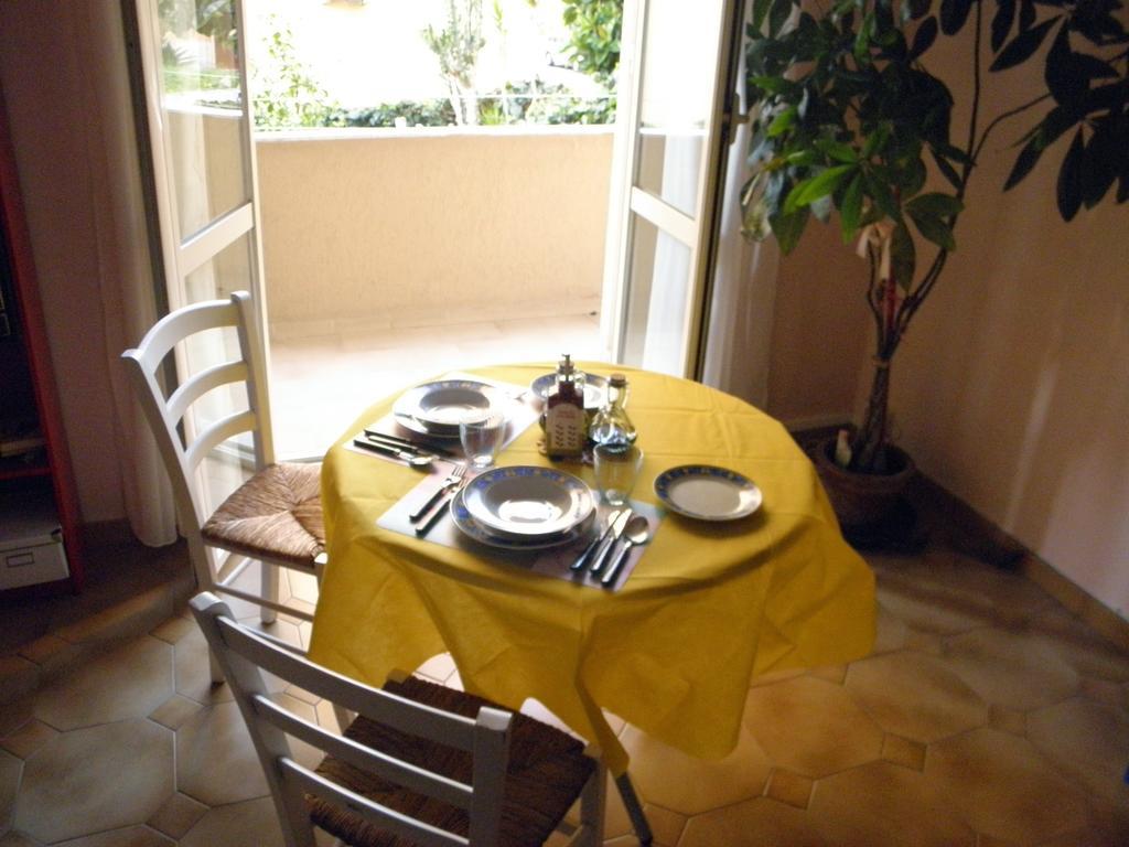 Alfieri B&B Cagliari Exteriör bild