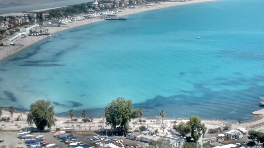 Alfieri B&B Cagliari Exteriör bild