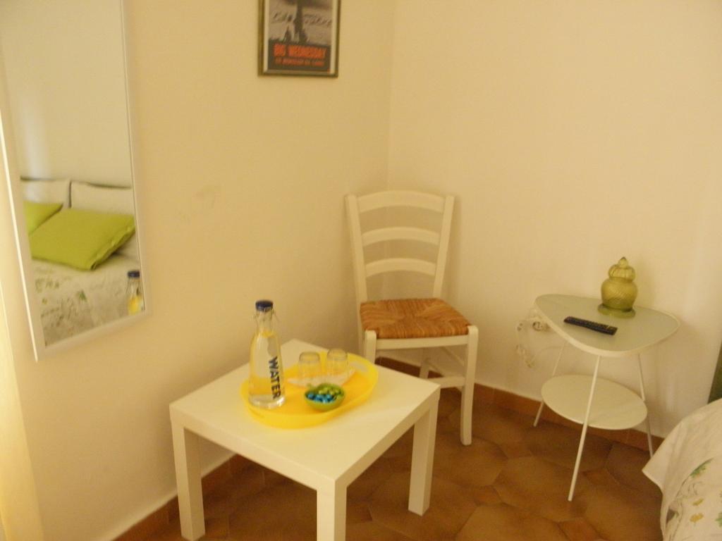 Alfieri B&B Cagliari Exteriör bild